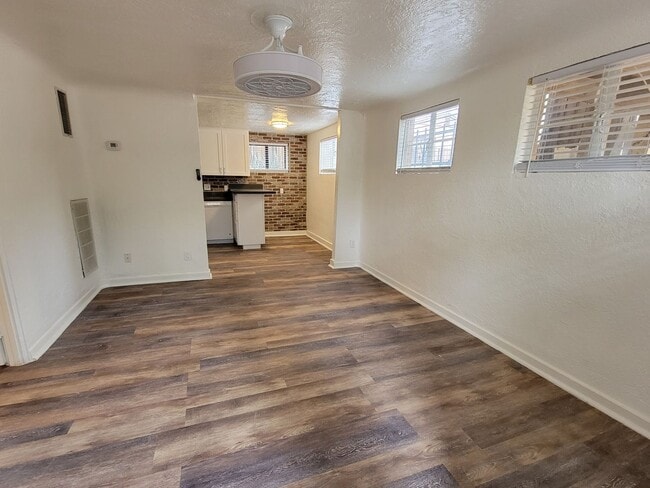 Photo - 1026 E Polk St