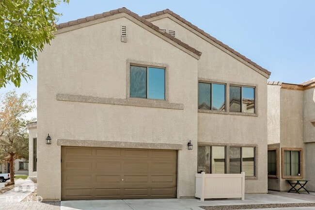 Building Photo - 6325 N Aloha Sue St Rental