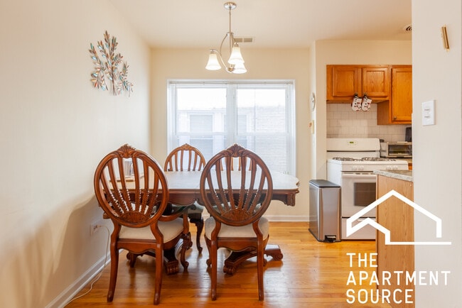 Photo - 6329 N Mozart St Unidad 1F