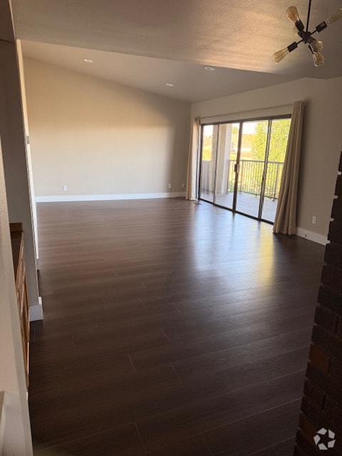 Building Photo - 522 Riverside Terrace Rental