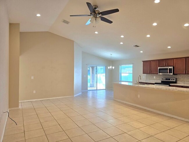 Photo - 1022 Rivershore Ave