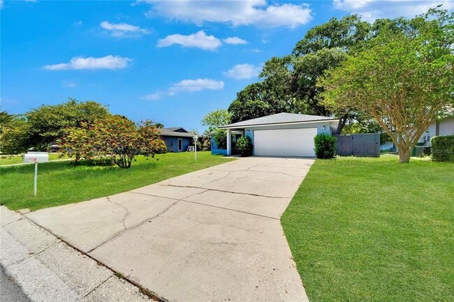 Photo - 2552 Bramblewood Dr W