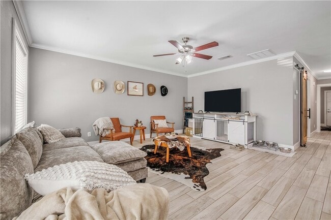 Photo - 1211 April Bloom Unidad A