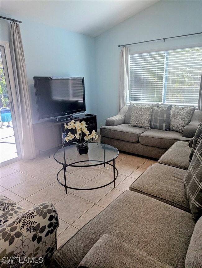 Photo - 2535 SW 28th Pl