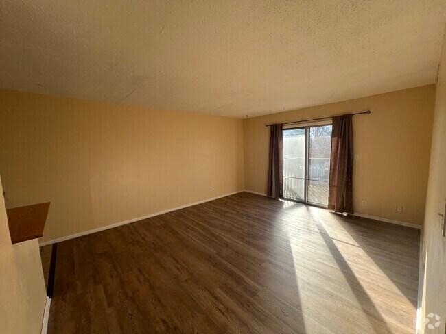 Building Photo - 2324 SW Briarwood Plaza Unit 303F Rental