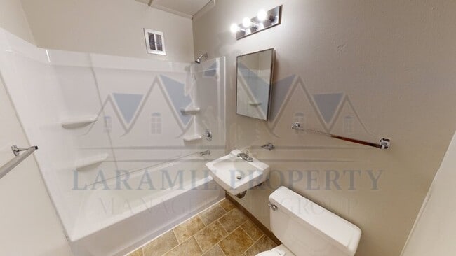 Photo - 411 S 26th St Unit 9