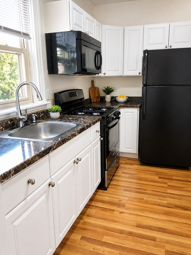 Photo - 13 Dean St Unit Apt.2