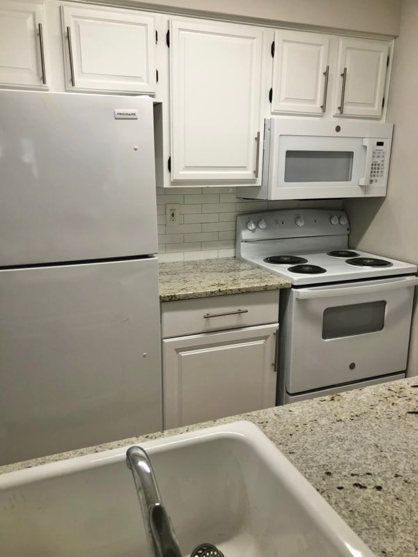 Photo - 2210 Ravens Crest Dr