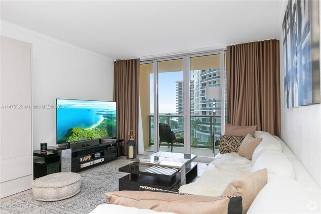 Building Photo - 2501 S Ocean Dr Unit 718 (Available May 5) Rental