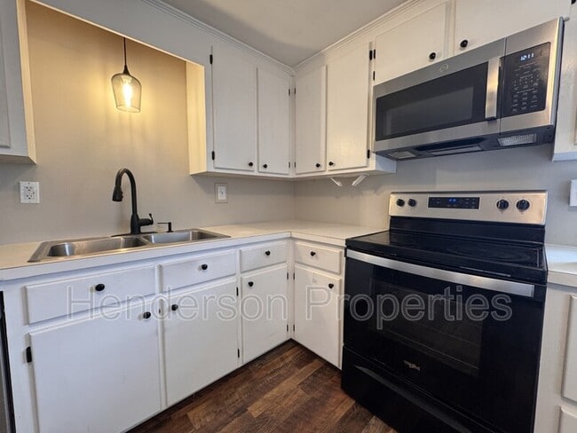 Photo - 224 28th Ave Pl NE Unit C