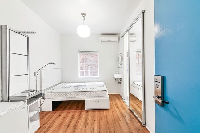 Photo - 335 Pacific Avenue