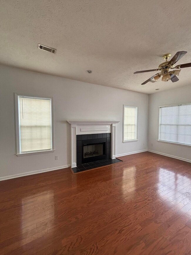 Photo - 181 Shelby Dr