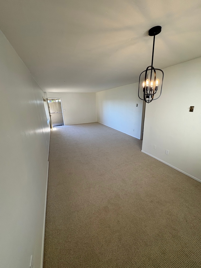 Photo - 521 E Arrellaga St Unidad 11