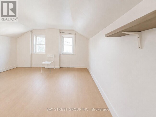 Photo - 64 Sherbourne St