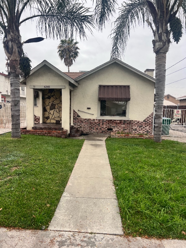 Photo - 6245 Loma Vista Ave