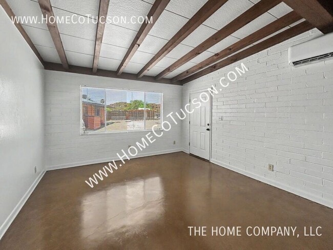 Photo - 1713 E Adelaide Dr