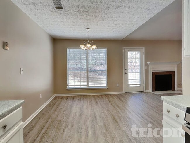 Photo - 8583 Misty Creek Cir