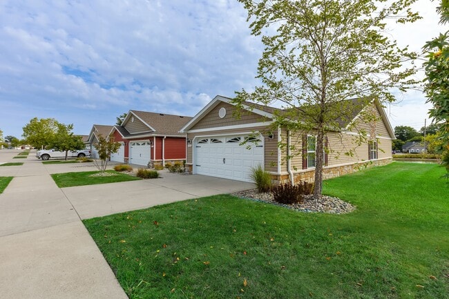 Building Photo - Redwood Commerce Township