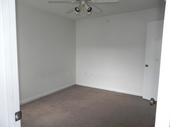 Photo - Room in Condo on Crab Orchard Dr