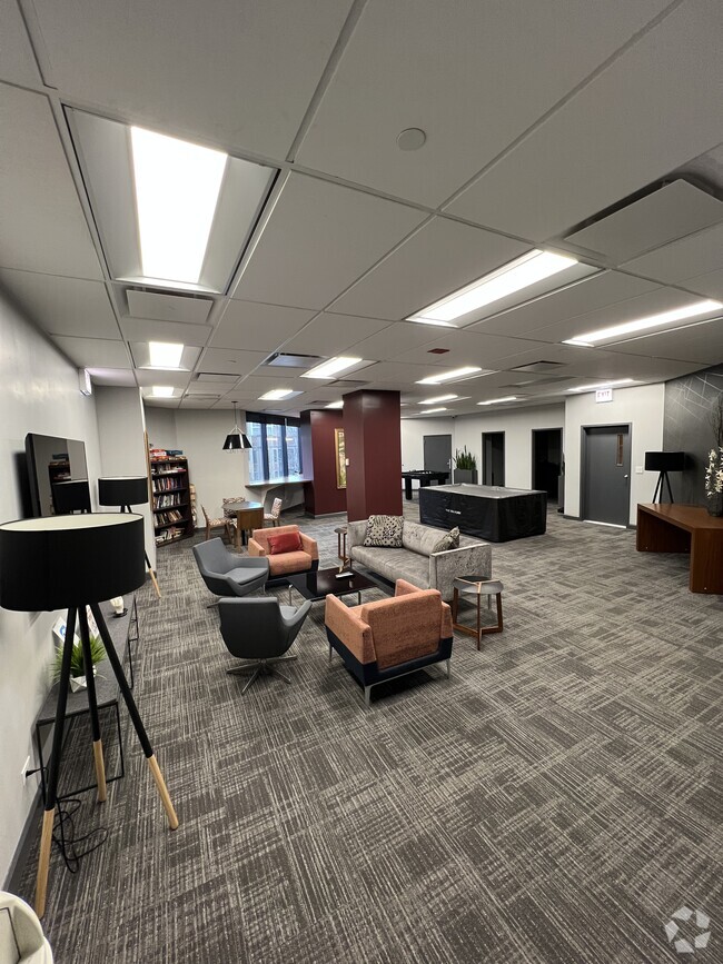 Building Photo - 3660 N Lake Shore Dr Unit 506 Rental
