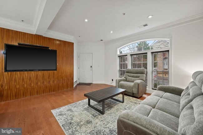 Photo - 589 Odendhal Ave