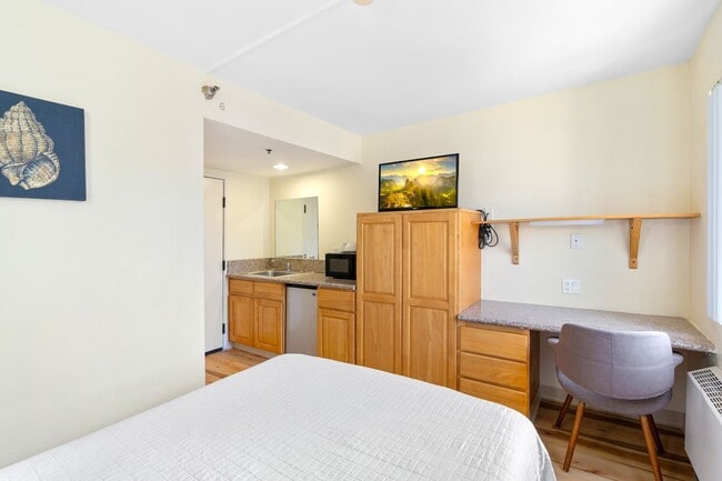 Photo - Vantaggio Suites Hillcrest