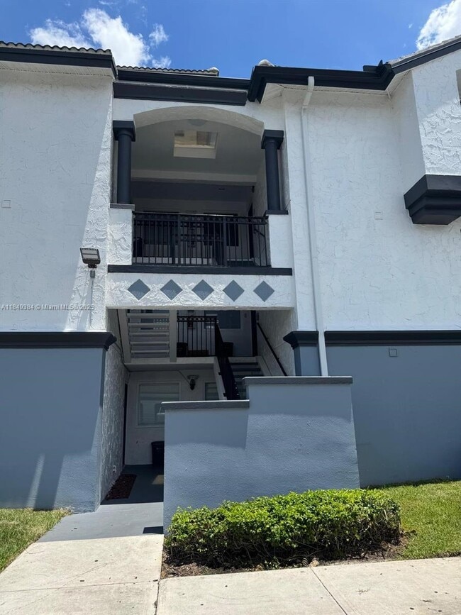 Building Photo - 9935 NW 46th St Unit 108-7 Rental