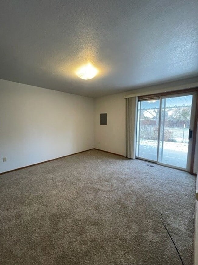 Photo - 1415-1417 E Beech St. Unidad 1417 E Beech St.