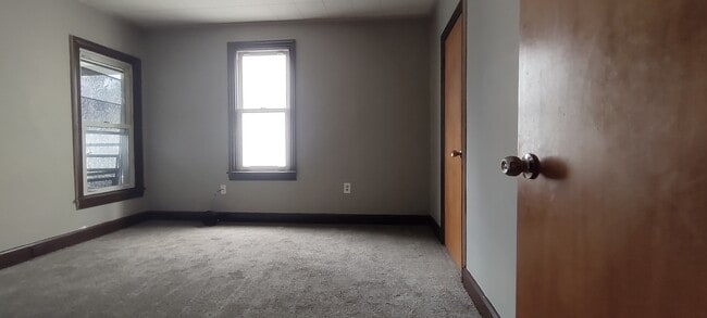 Photo - 549 N Front St Unit 3