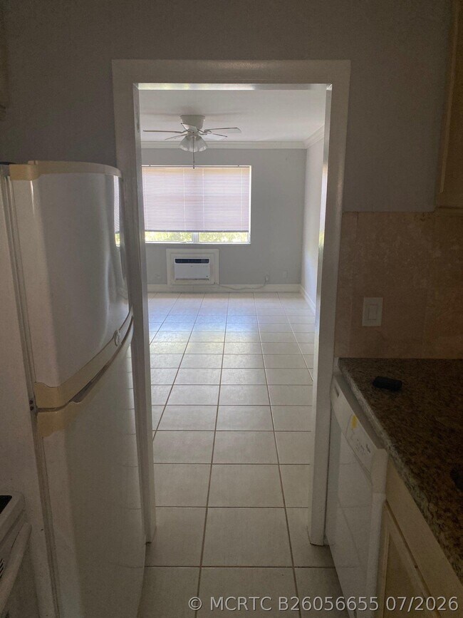 Photo - 1150 E Sample Rd Unit 207
