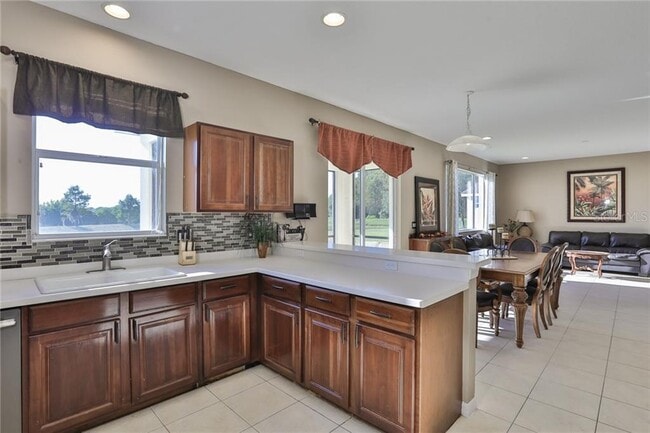 Photo - Willowbrook