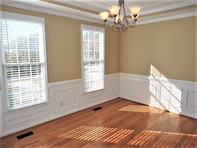 Photo - 905 Alba Rose Ln