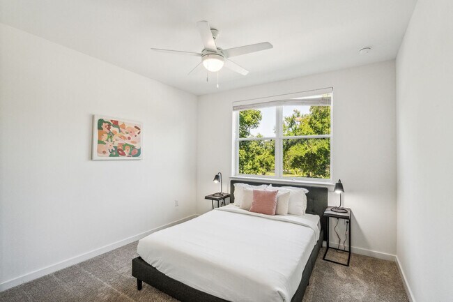 5301 Decker Ln Unit SI FL3-ID1613154P