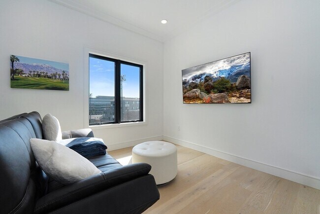 Photo - 50 Leo M Birmingham Pkwy Apartamento Unidad 608