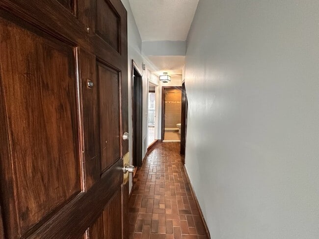 Photo - 474 E 7th St Unit 1