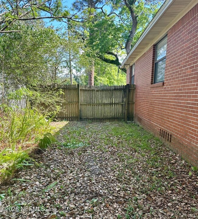 Photo - 5351 Royce Ave