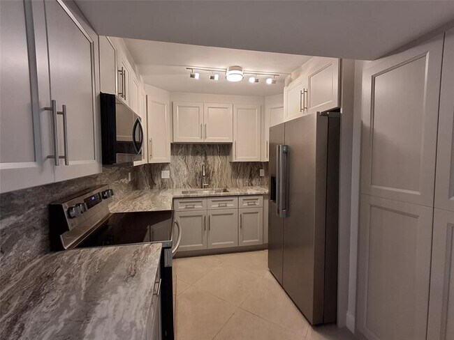 Photo - 8763 Shadow Wood Blvd Unit 202