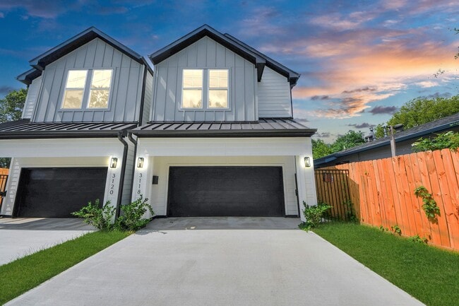 Building Photo - 3118 Wentworth St