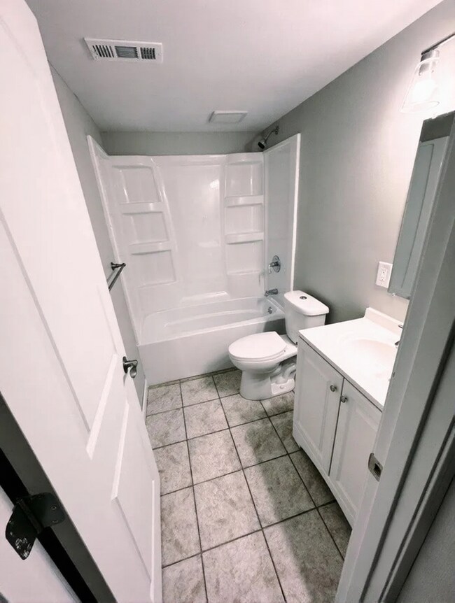 Photo - 3622 Douglas Ave Unit 3622 Douglas Ave #3