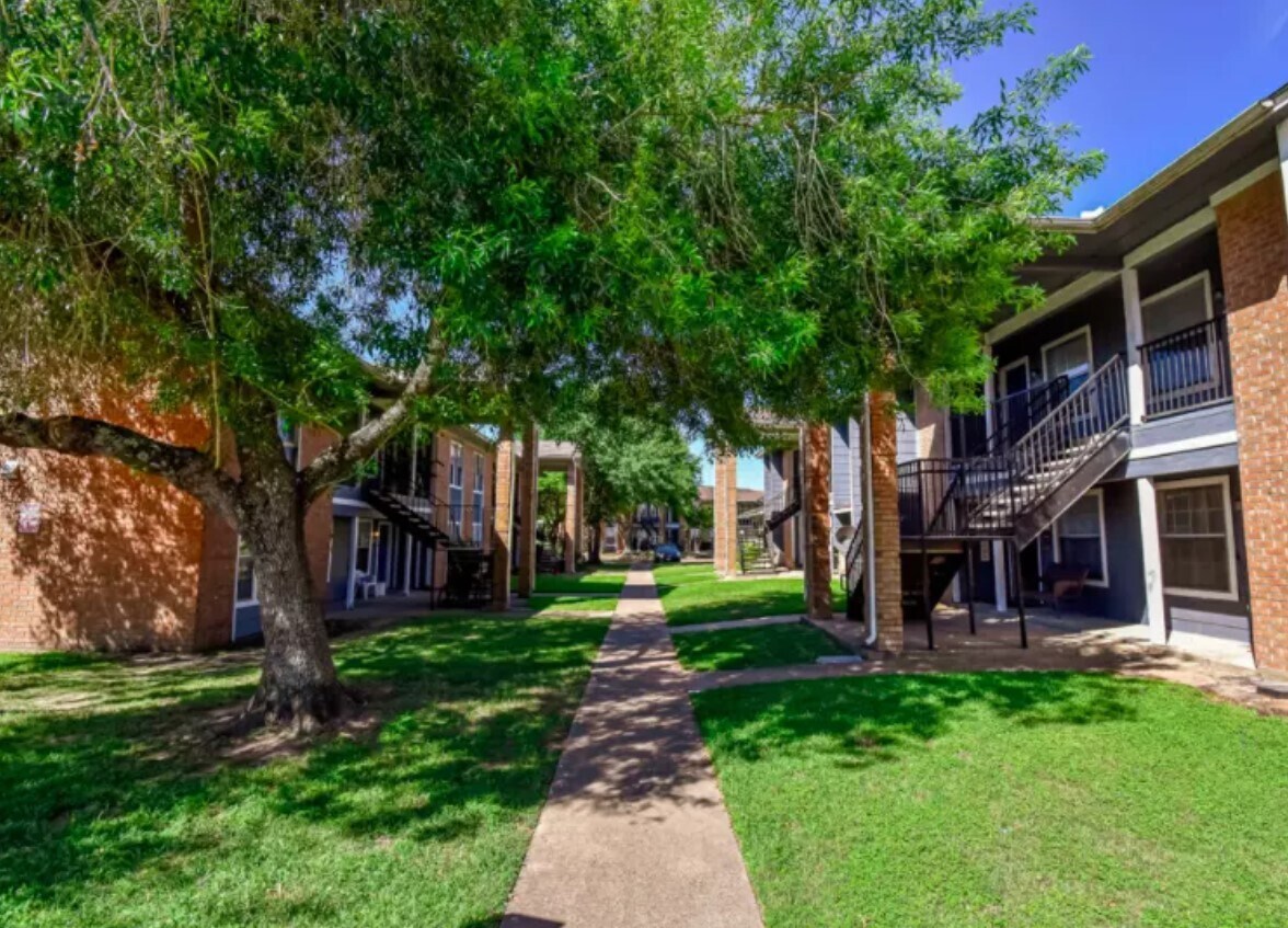 Photo - 1400 Eagle Lake Rd