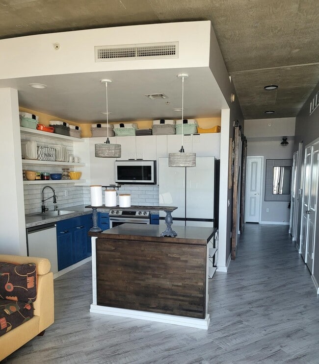 Photo - 300 S Australian Ave Unit 1017