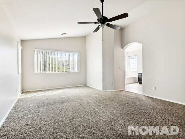 Photo - 4 Bedroom Single Family Home in Litchfield Park