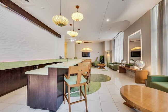 Photo - 123 S Green St Unit 601B