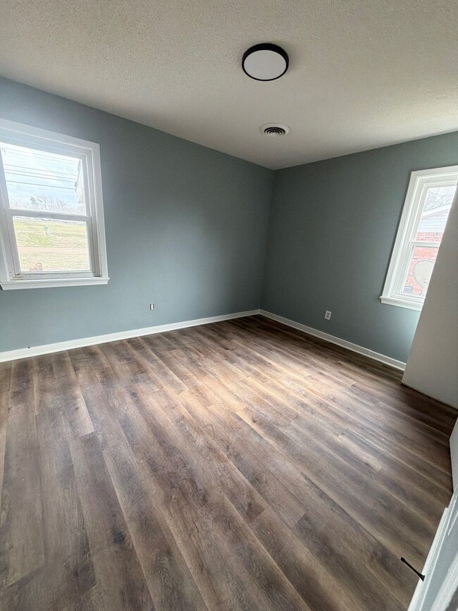 Photo - 150 Tisdale St