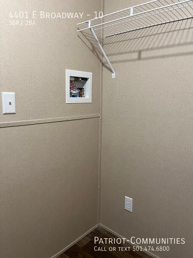 Photo - Broadway - 10