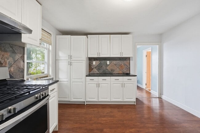 10 Fremont Ave Unit 1