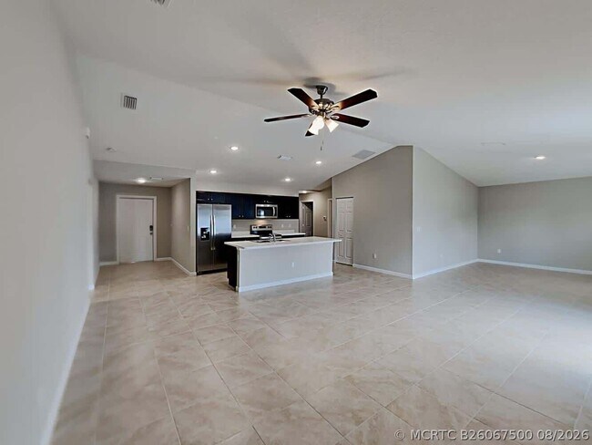 Photo - 320 SW Enon St