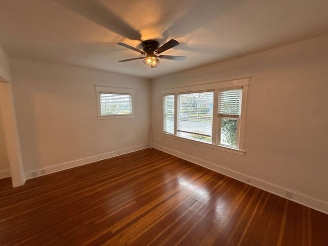 Photo - 244 14th St SE