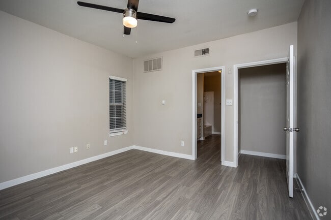 2BR, 2BA - 1259SF - Primary Bedroom