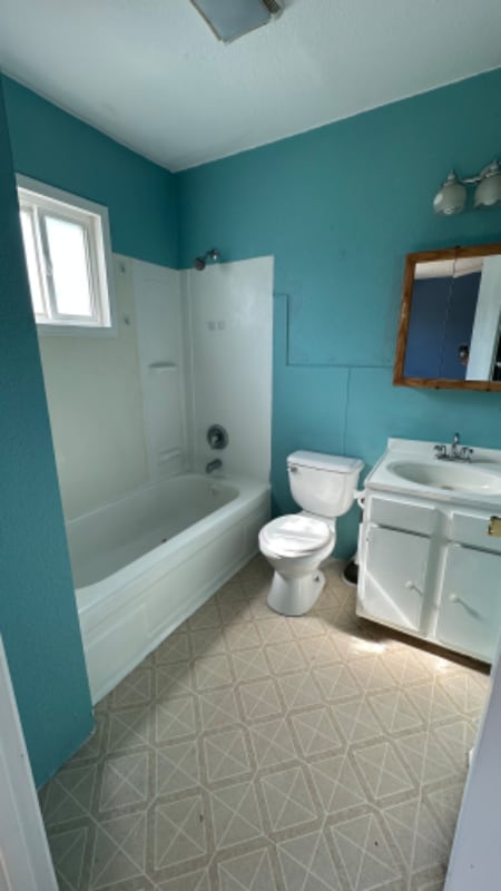 Photo - 639 10th Ave